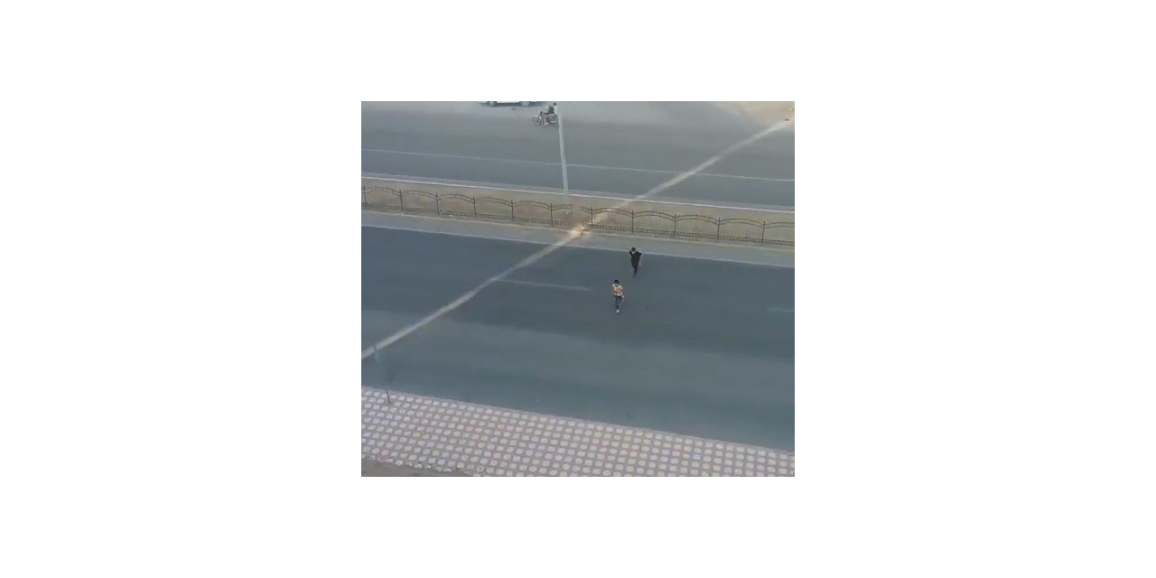 Batman’da çocuklar üst geçit yerine otoyolunu seçti