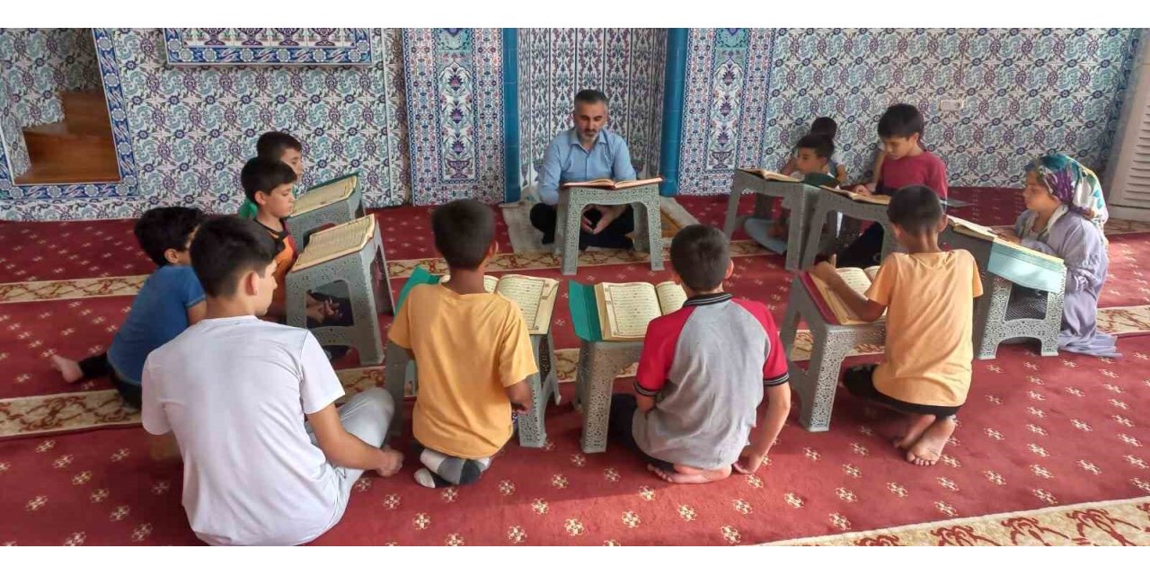 Germencik’teki camilerde Kur’an Öğretimi Programı devam ediyor