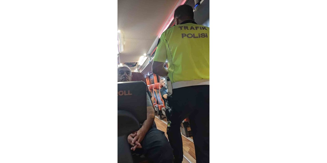 Yolculara emniyet kemerinin önemi anlatıldı