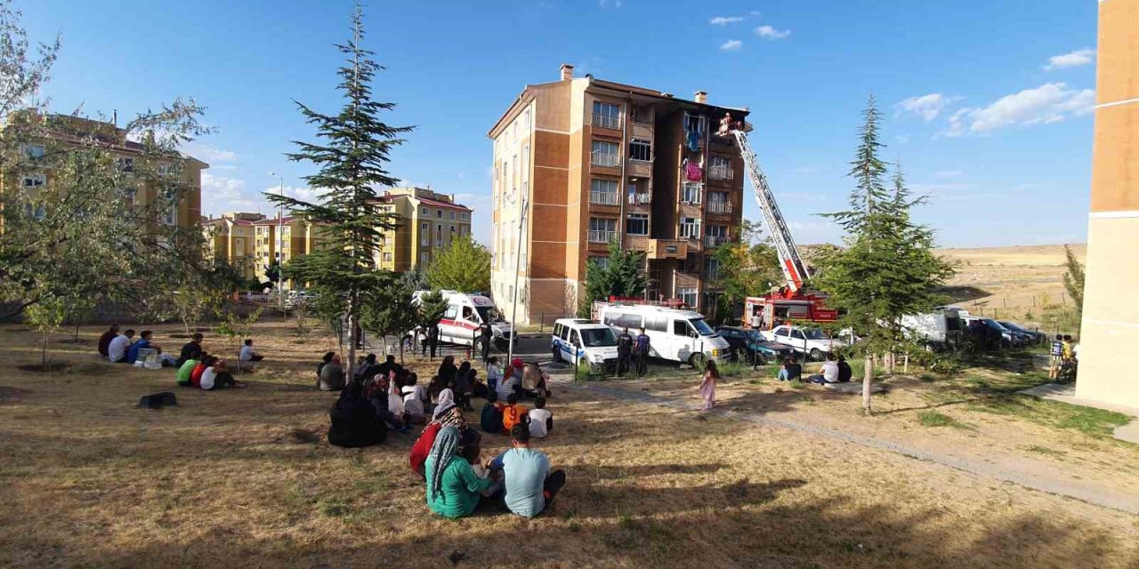 Yangını film izler gibi izlediler