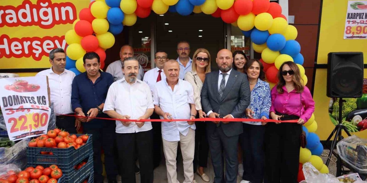 Özhan Market’in Uğur Mumcu şubesi açıldı