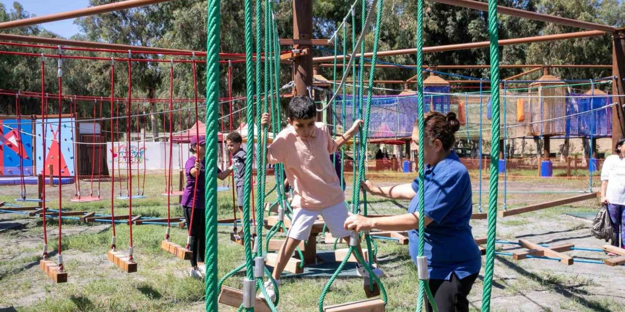 Özel bireyler Tarsus Gençlik Kampında keyifli vakit geçirdi