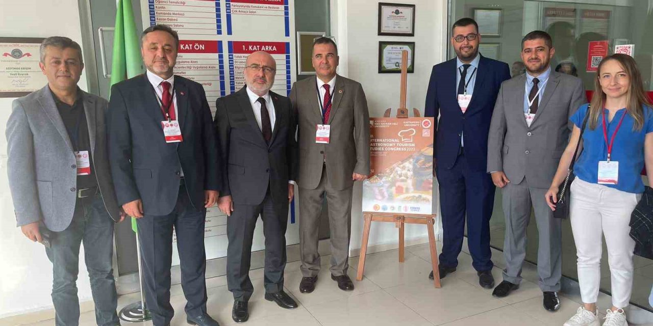 KAYÜ Rektörü Karamustafa, Kastamonu’da Gastronomi Turizmi Araştırmaları Kongresine Katıldı