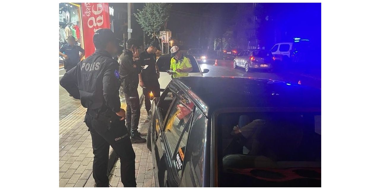 Bursa’da polis ekipleri ‘Huzur’ uygulaması yaptı