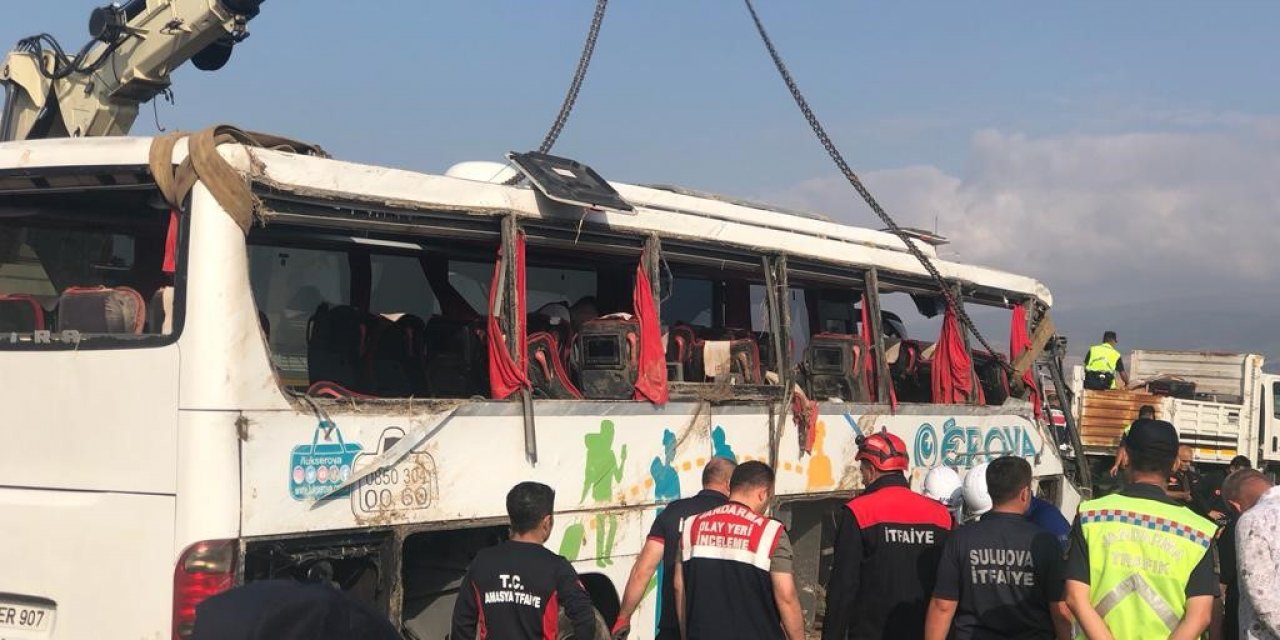 Amasya Valiliğinden otobüs kazası açıklaması: 6 kişi öldü, 35 kişi yaralandı