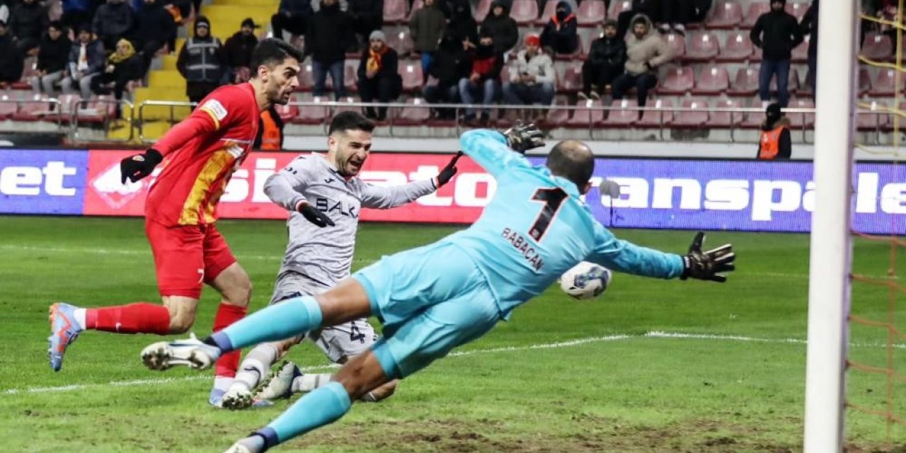 Kayserispor ile Başakşehir 29. randevuda