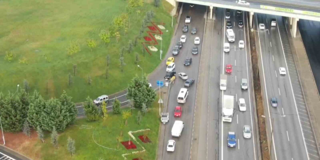 Kartal’da ters yöne girip trafiği birbirine kattılar