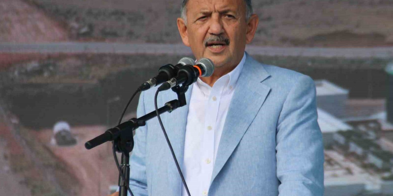 Bakan Özhaseki: "Konutlar bitmek üzere, önümüzdeki aydan itibaren depremzede vatandaşlarımıza vereceğiz"