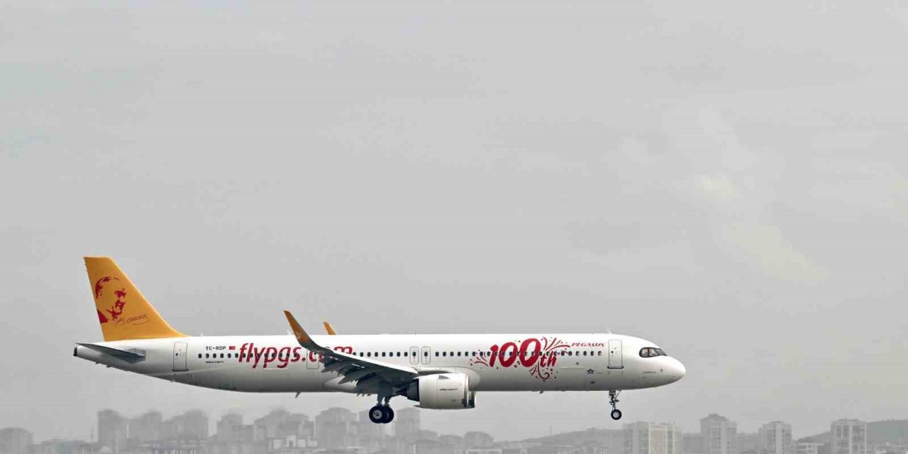 Pegasus, 100. uçağı ‘Cumhuriyet’i teslim aldı