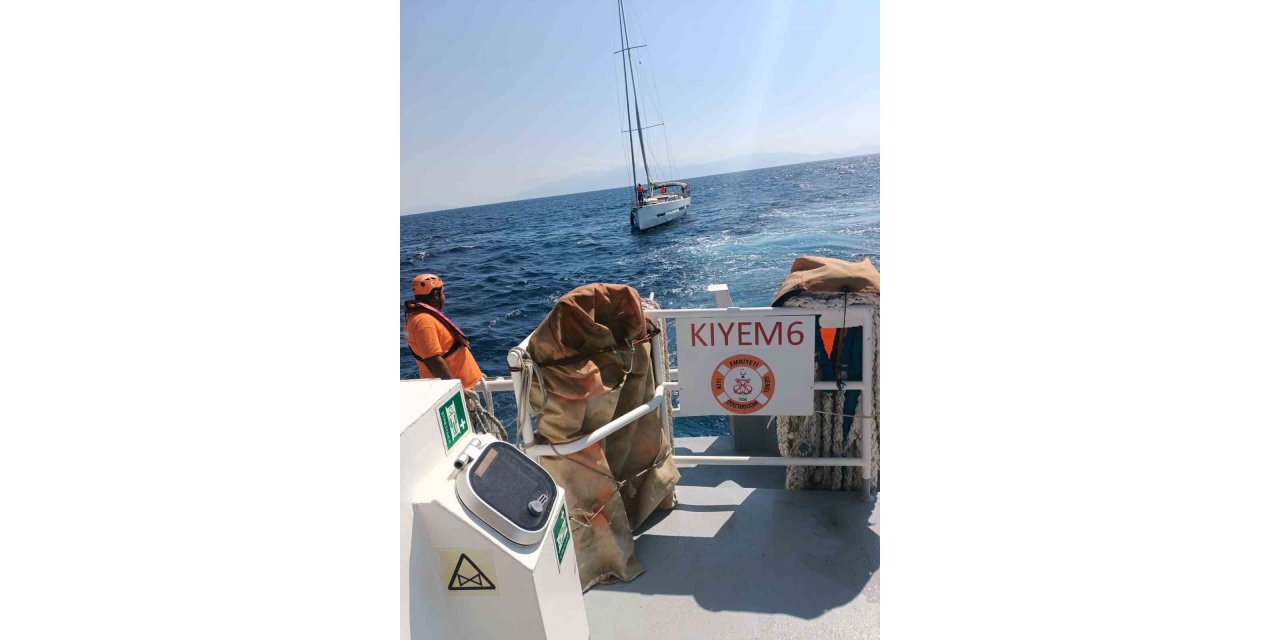 Bodrum Karaada açıklarında sürüklenen tekneyi KIYEM ekipleri kurtardı