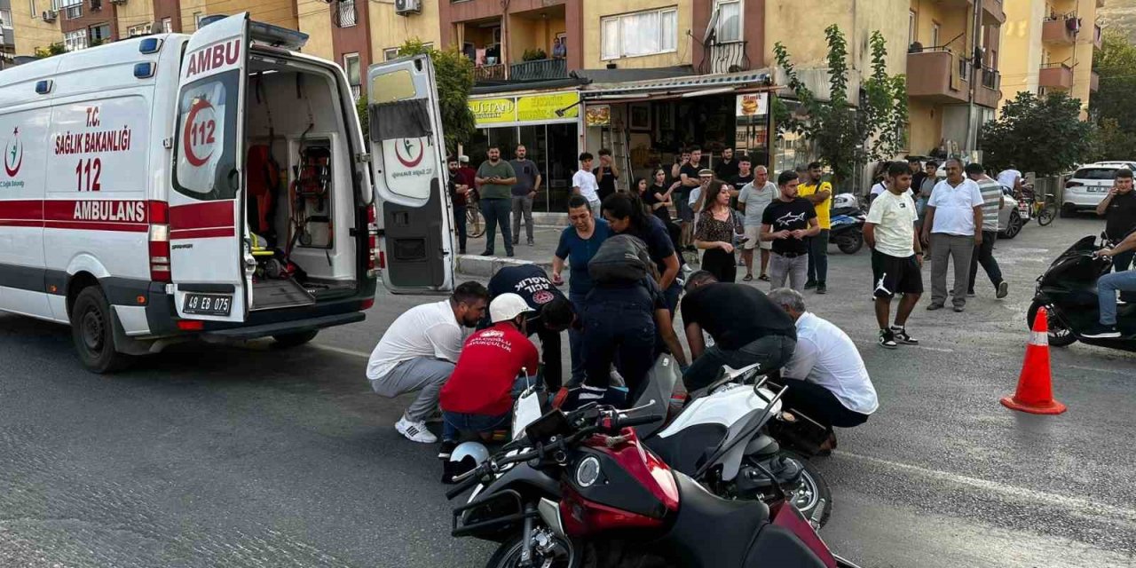 Milas’ta motosikletler çarpıştı: 2 yaralı