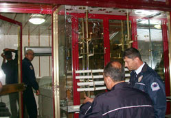 Kuyumcuya silahlı saldırı