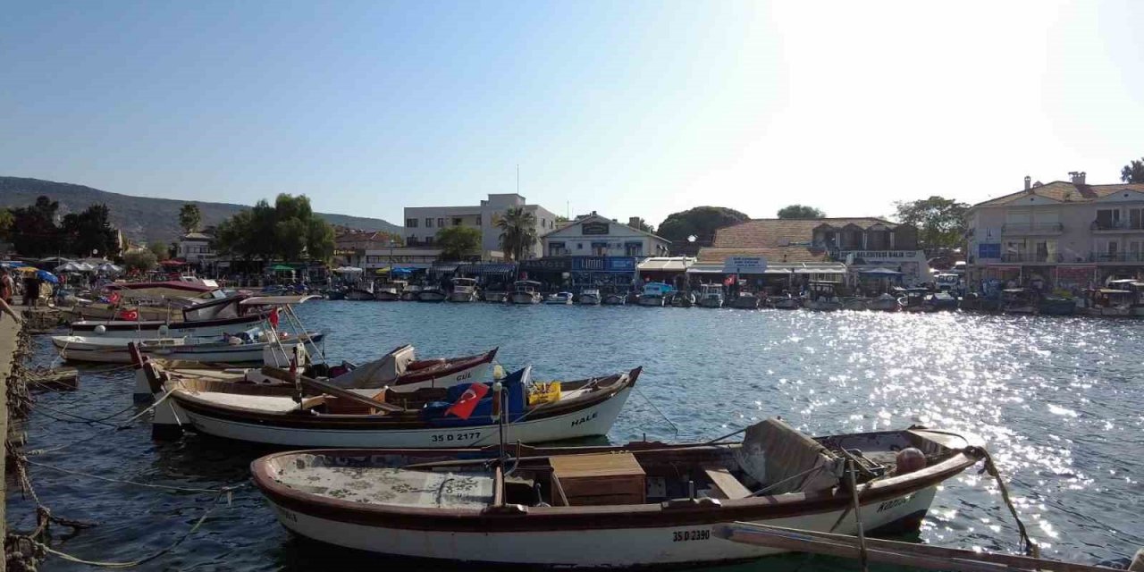 Foça’da kıyı balıkçılığı yapılabilecek bölgeler azaldı