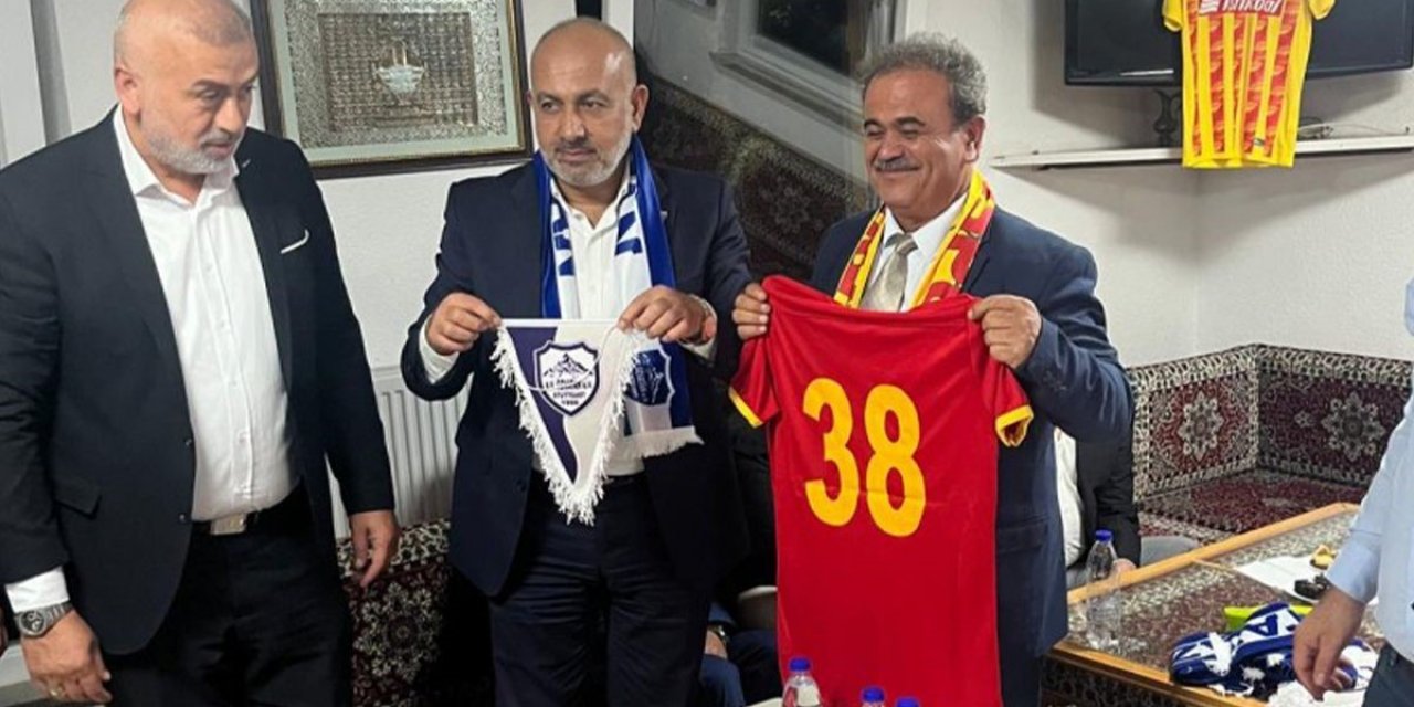 Kayserispor Başkanı Ali Çamlı Stuttgart’ta Avrupalı Kayserisporlular ile buluştu