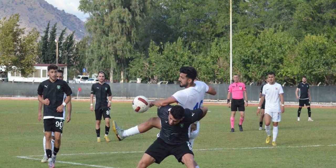 TFF 3. Lig 2. Grup: Efeler 09 SFK:1 -Eynesil Belediyespor:1