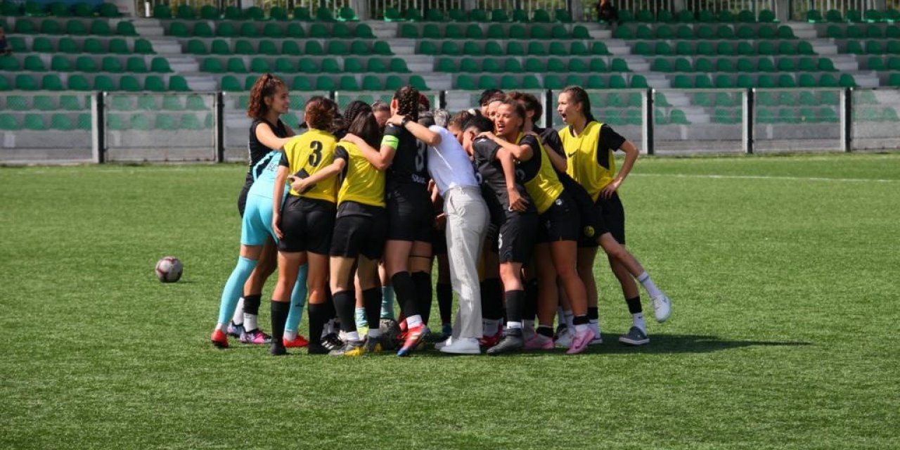 Eskişehirspor Kadınlar 3. Lig yolunda terlemeden tur atladı