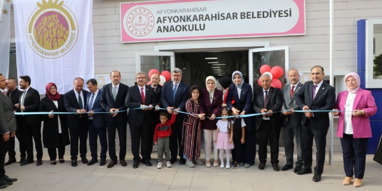 Anne babaları hastanede çalışırken onlar eğitim alacak