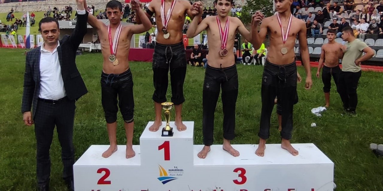 Körfezli 2 pehlivandan önemli başarı