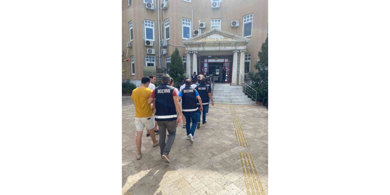 FETÖ üyeleri kaçamadan yakalandı