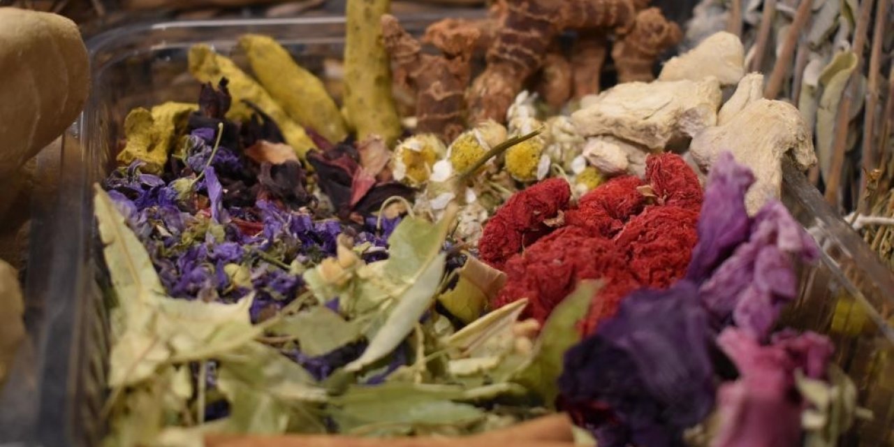 Aktarlardan soğuk algınlığına karşı “kış çayı” tavsiyesi