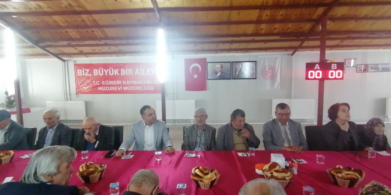 Eğirdir’de Dünya Yaşlılar Günü kutlandı