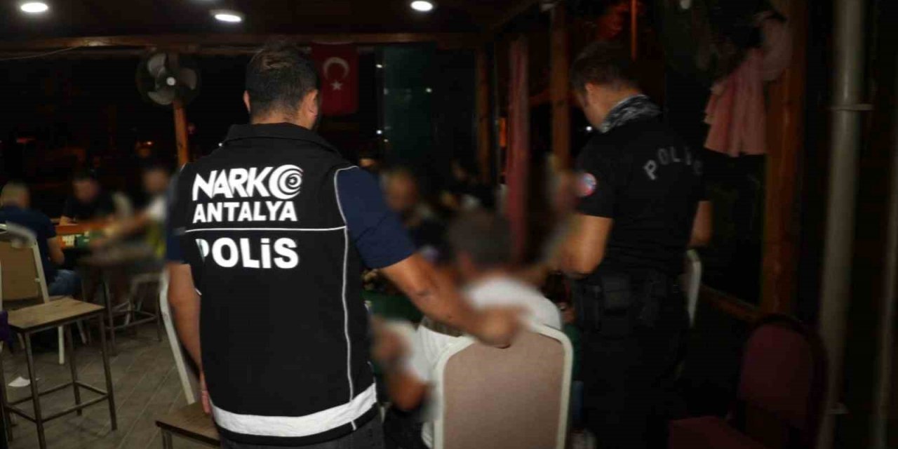Antalya’da kafe ve kıraathane denetimi