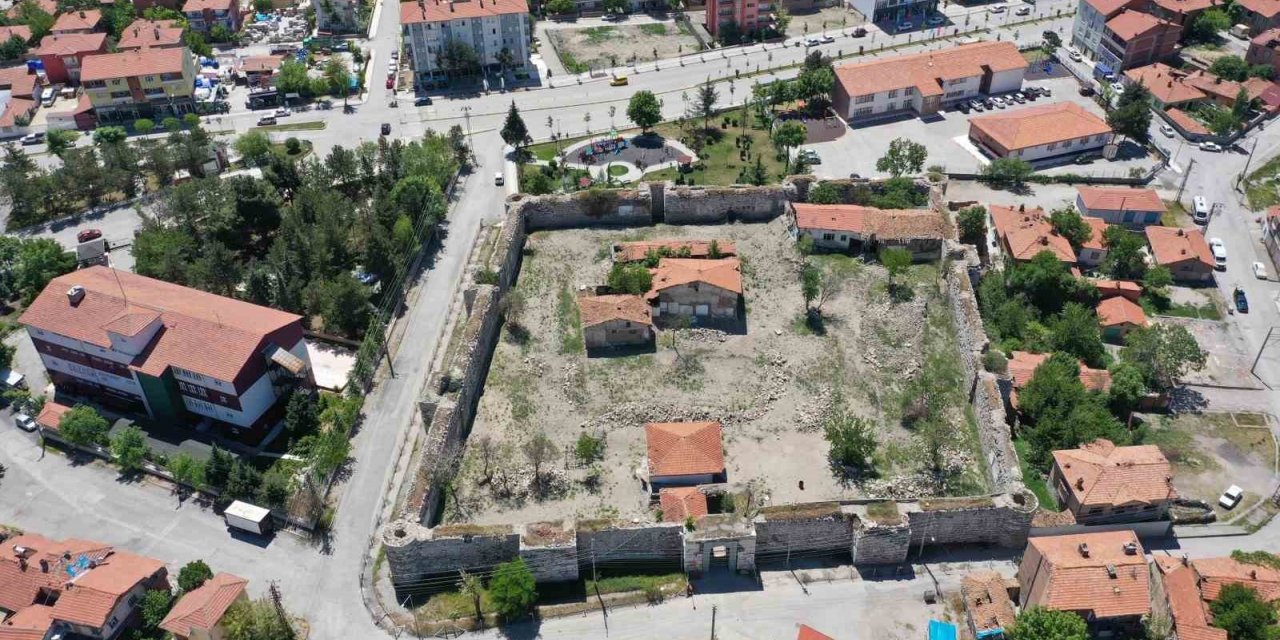 Tarihi Çorum Kalesi’nin restorasyon ihalesi yapıldı