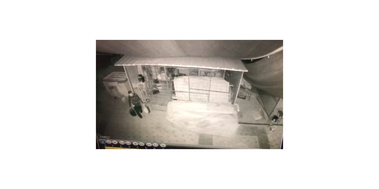 Depremzede esnafa hırsızlık şoku