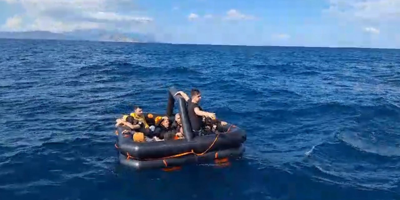 Aydın açıklarında 17 düzensiz göçmen kurtarıldı