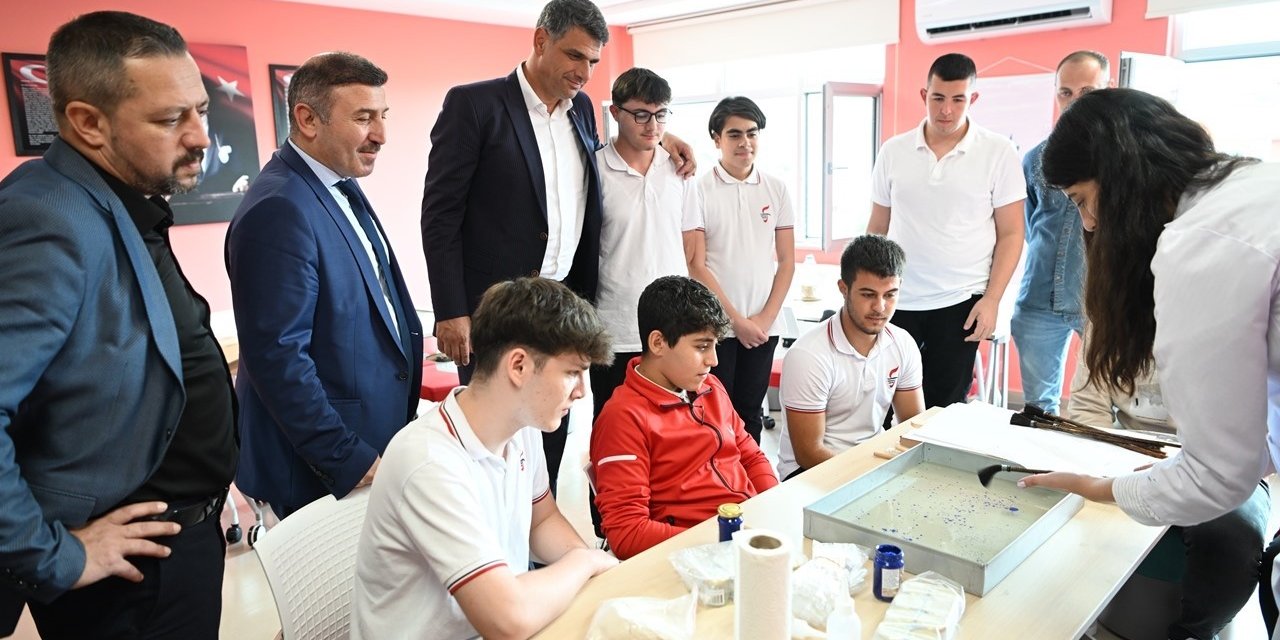 Kartepeli gençlerin yeni mekanı hizmete açıldı