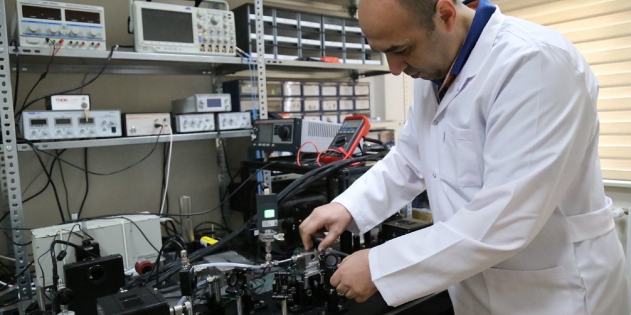 ASÜ’de iğnesiz şeker ölçümü için lazer tabanlı cihaz geliştirildi