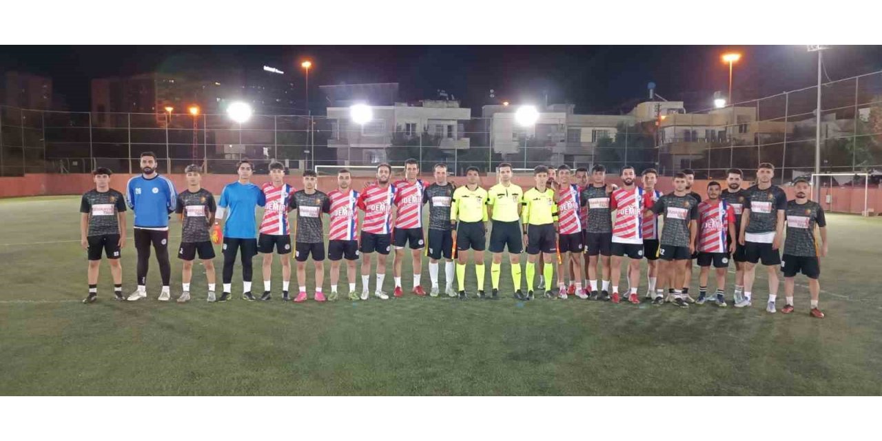 Seyhan’da başkanlık kupası futbol turnuvası başladı