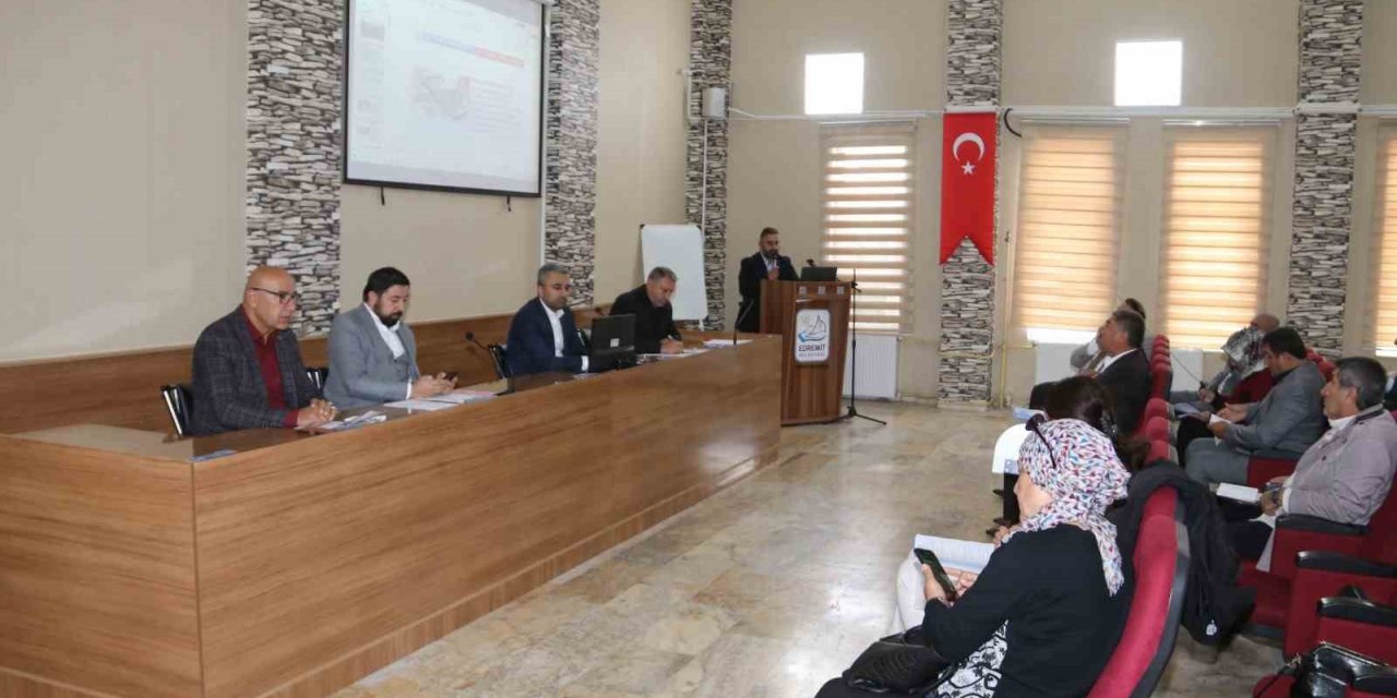 Edremit’te 2024 yılı bütçesi onaylandı