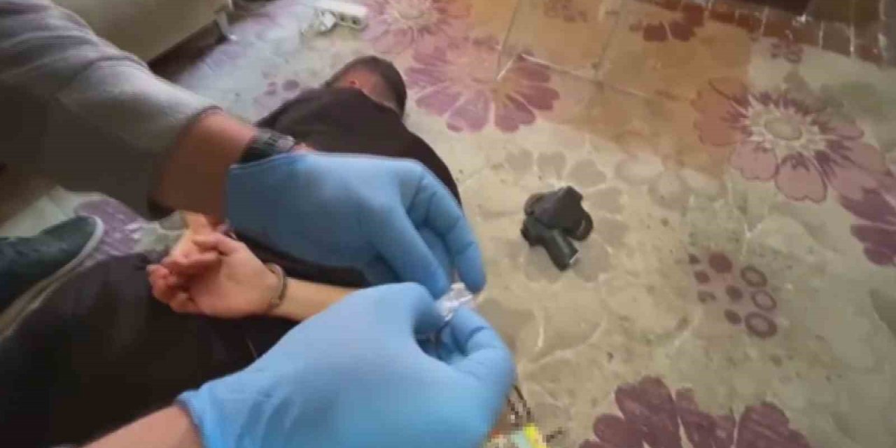 Narkotik’ten Özel Harekatlı Şafak Operasyonu: 24 gözaltı