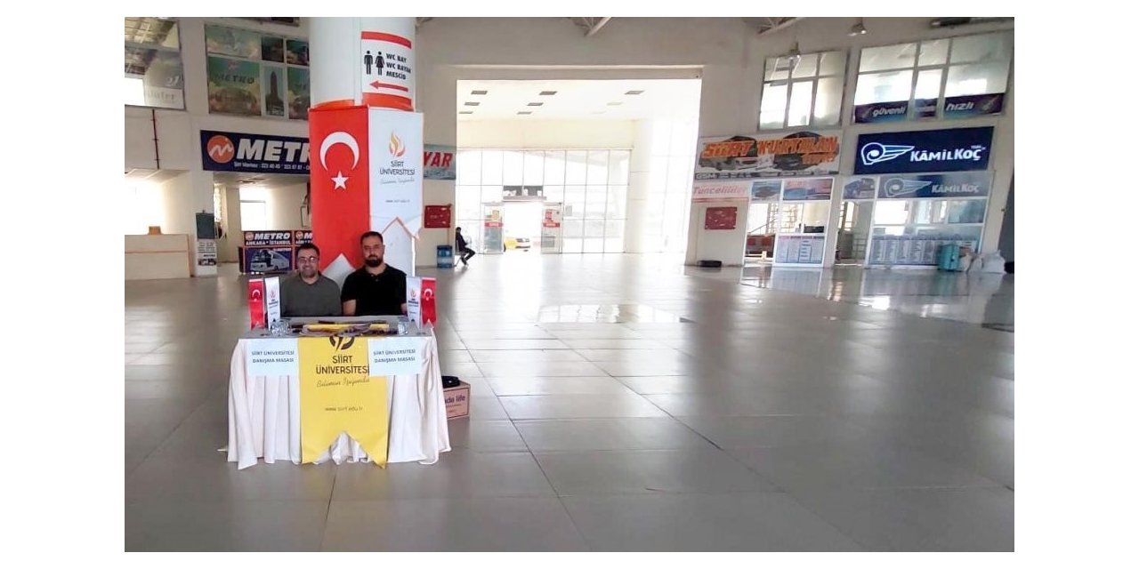 Siirt Üniversitesini kazanan öğrenciler otobüs terminalinde karşılandı
