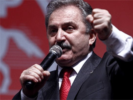 Zeybek başkanlık sistemine 'bilgisizlik' dedi