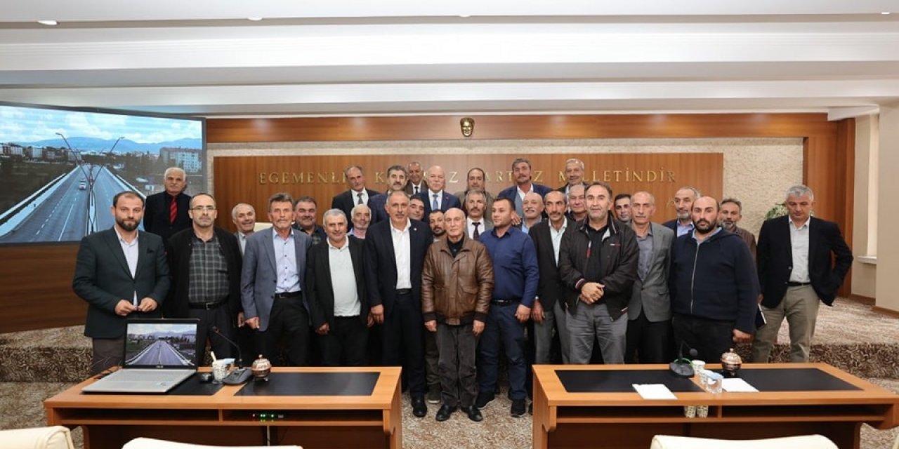 Sekmen; "Muhtarlarımız başımızın tacıdır"