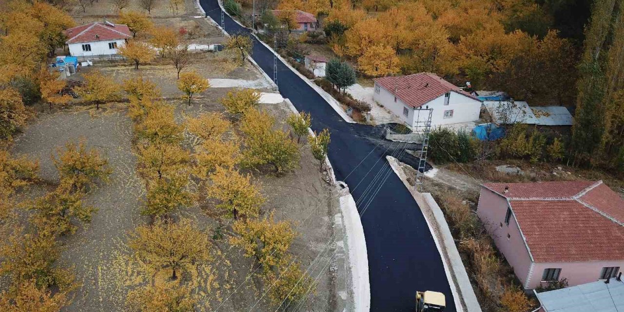 Malatya’da deprem sonrası bozulan yollar yenileniyor