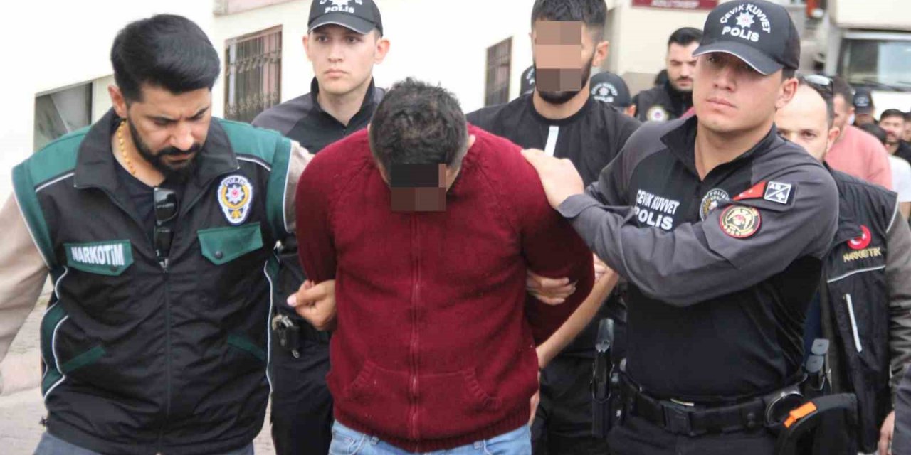 Kayseri’de zehir tacirlerine Şafak Operasyonu: 24 gözaltı
