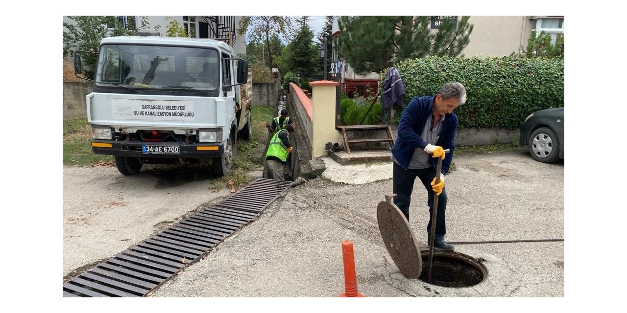 Safranbolu’da su taşkınlarına karşı temizlik çalışmaları yapıldı