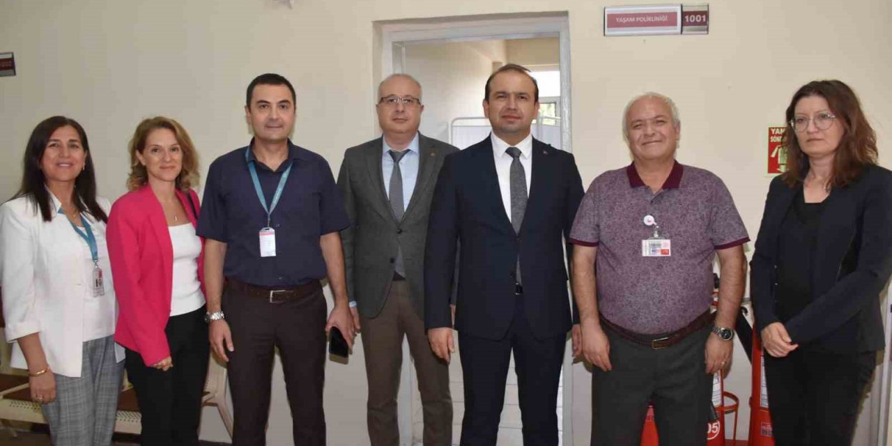 Aydın İl Sağlık Müdürü Şenkul, Sağlıklı Yaş Alma Merkezi’nde incelemelerde bulundu