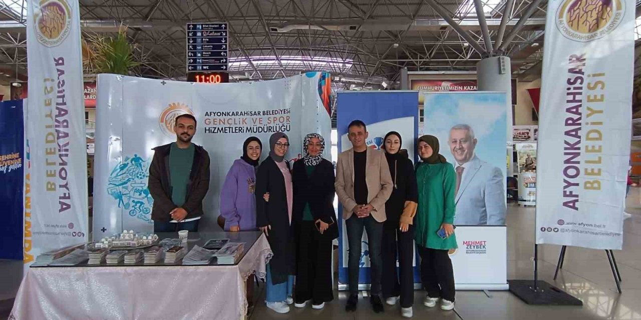 Afyonkarahisar Belediyesi’nden öğrencilere sıcak karşılama