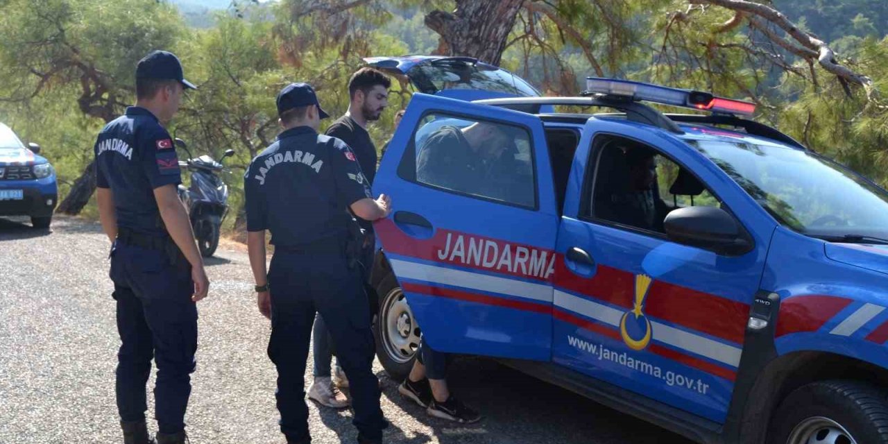 Fethiye’de 68 düzensiz göçmen ve 2 organizatör yakalandı