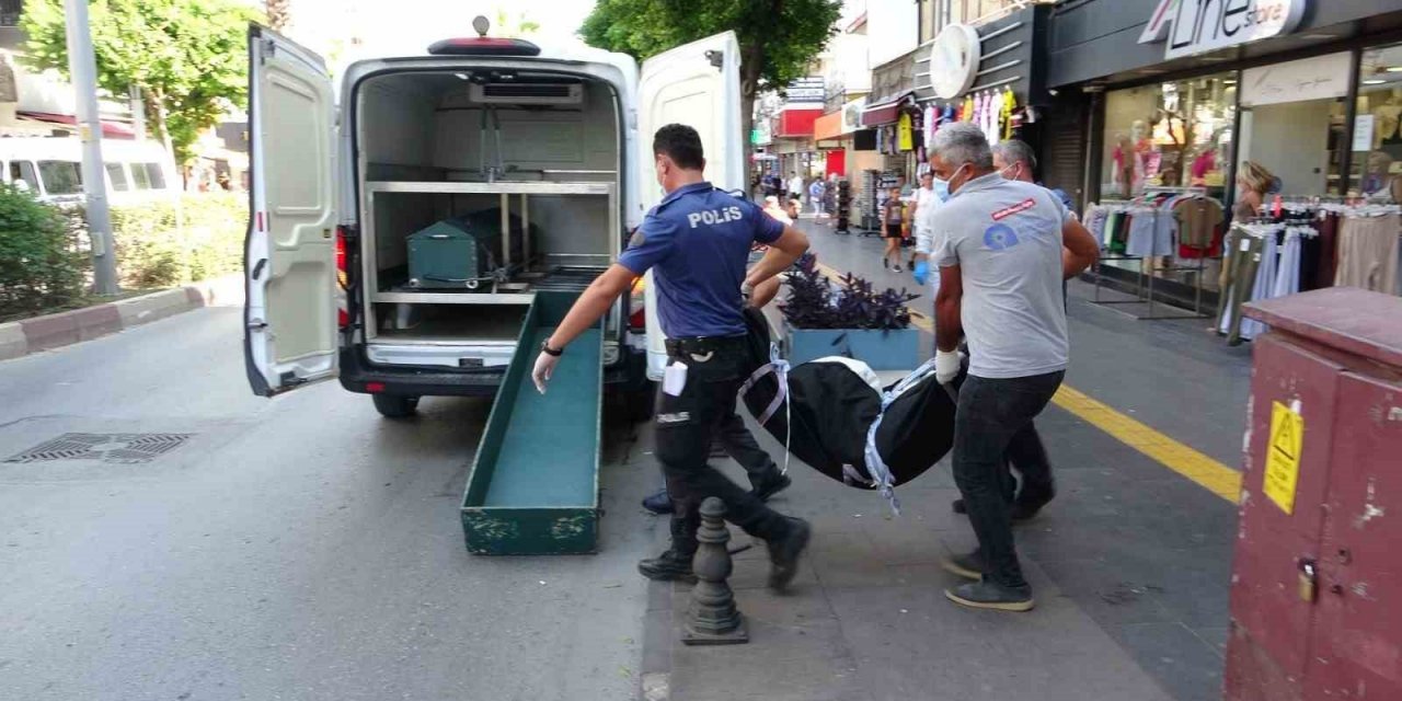 Kanser hastası adam tüfekle vurulmuş halde bulundu