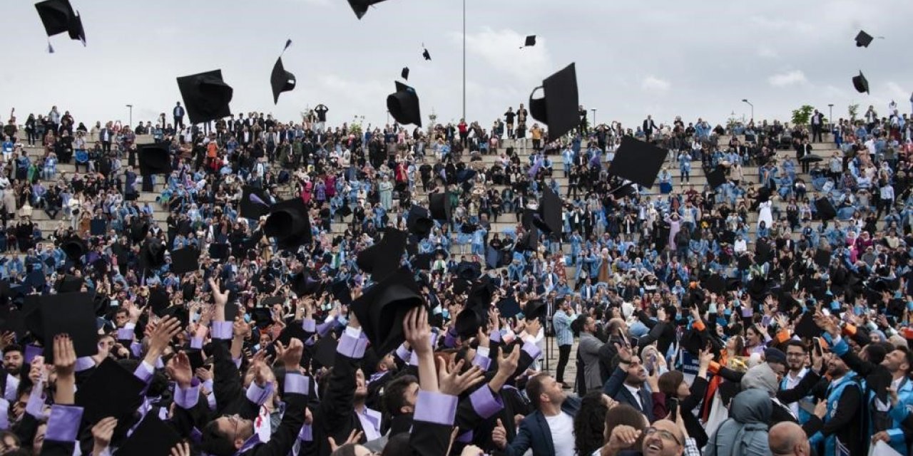 Muhtemel eğitim süresi 2022 yılında 18,2 yıl oldu