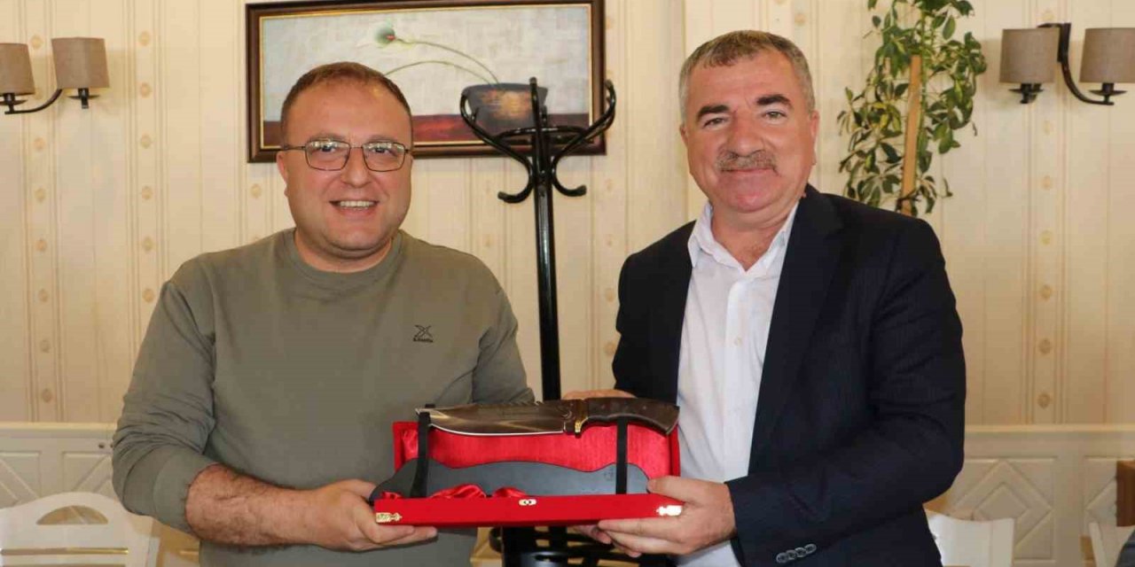 Kaymakam Nayman’a veda yemeği