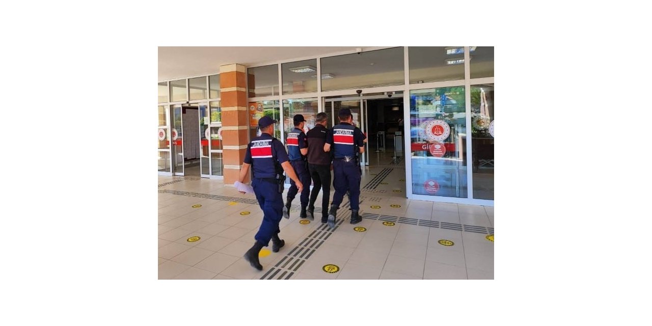 Dolandırıcılık ve hırsızlık suçlarından aranan iki şahıs yakalandı