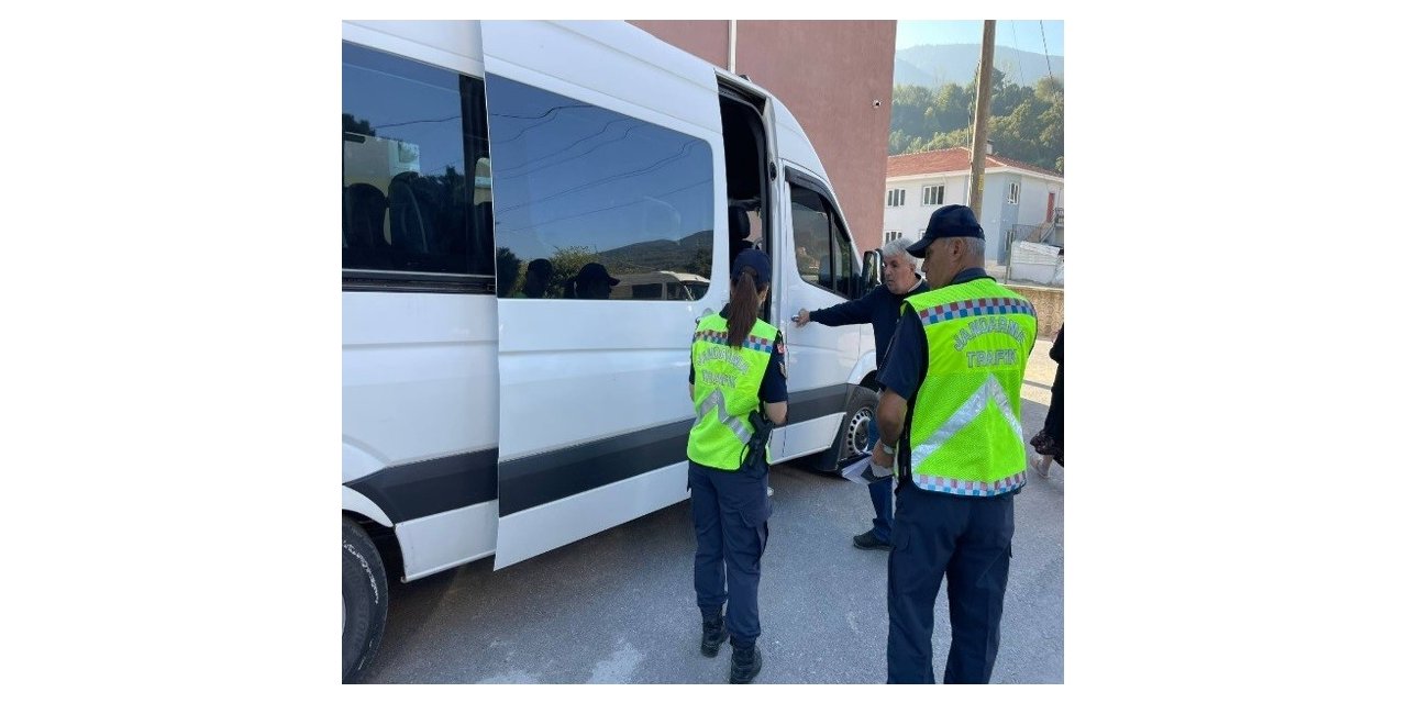 Jandarma 21 günde 335 okul servisini denetledi