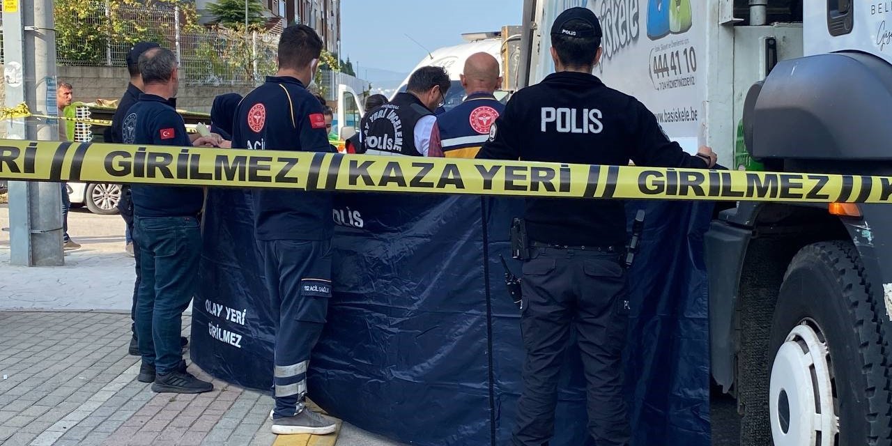 Çöp kamyonunun çarptığı yaşlı kadın hayatını kaybetti