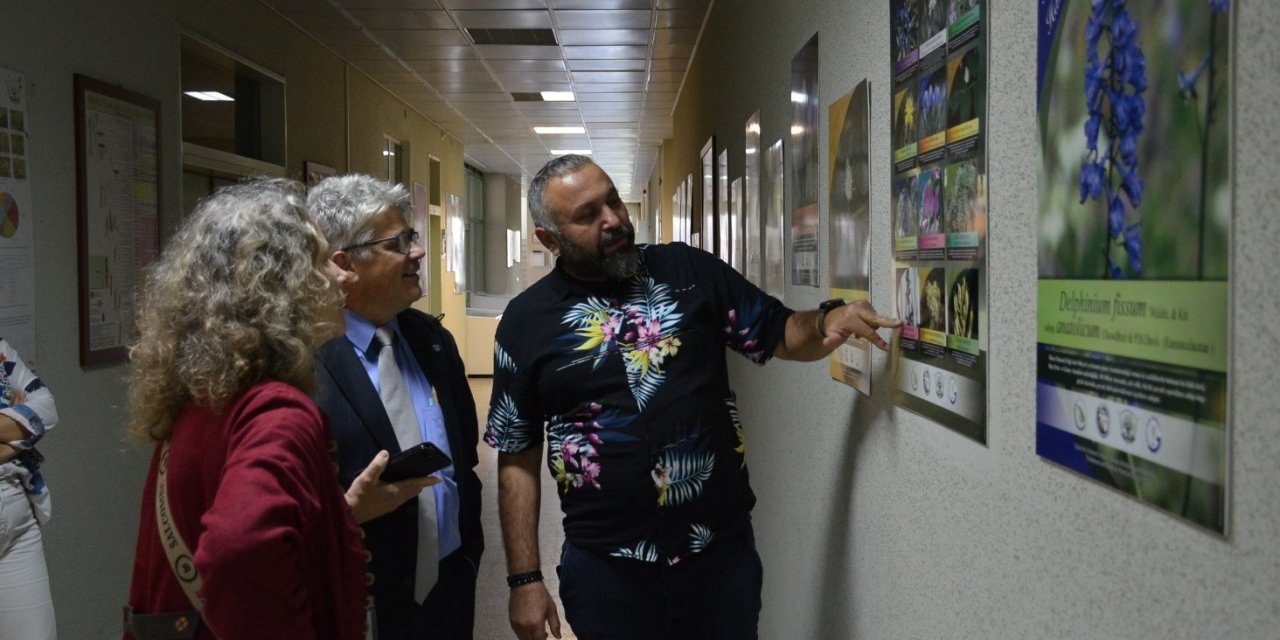 Herbaryum’u incelediler